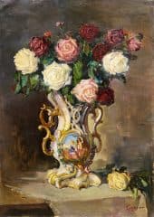 Розы в фарфоровой вазе