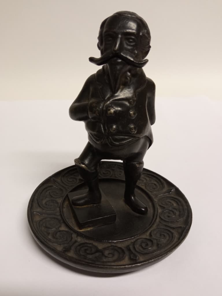 Спичечница Карикатура “Наполеон III”