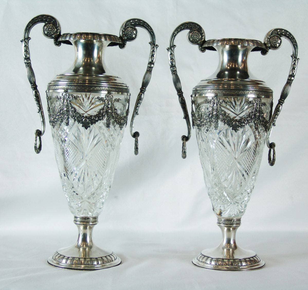 Парные вазы