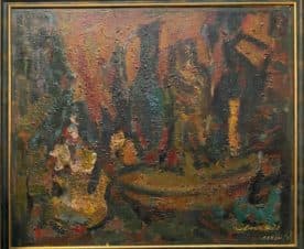 Натюрморт с круглым столом