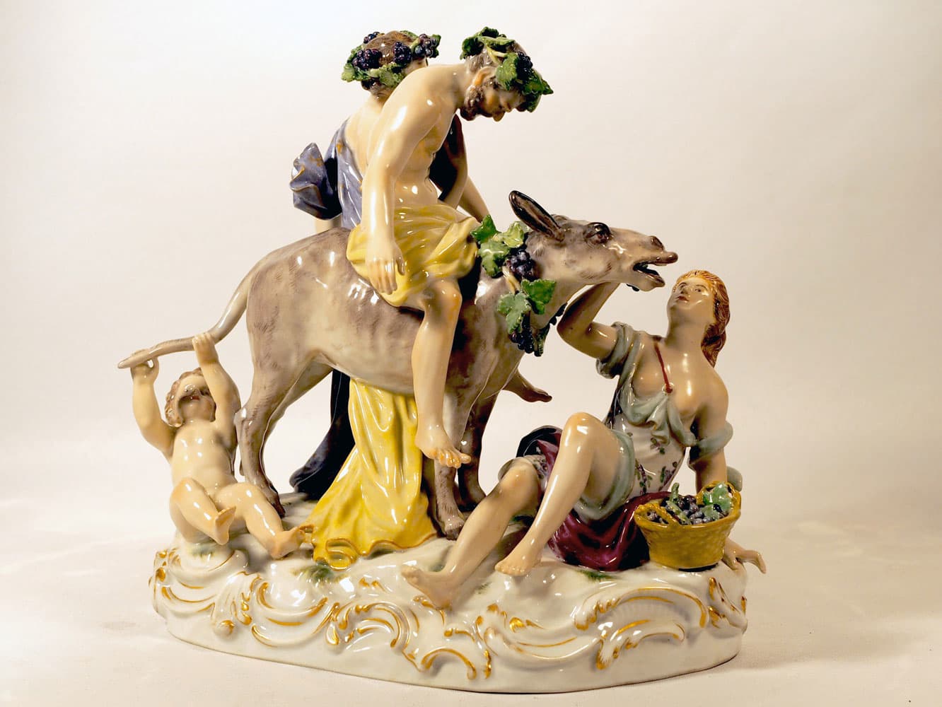 Фарфоровая композиция «Силен верхом на осле»