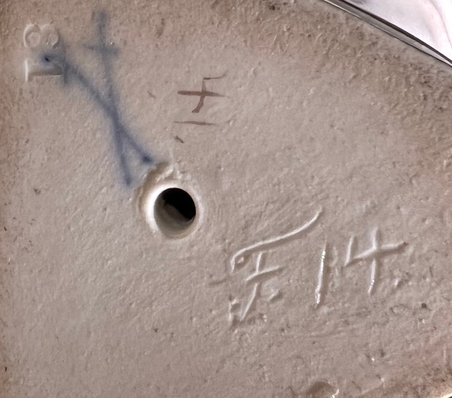 Мейсен. Фигурка амура «Я раню и исцеляю»