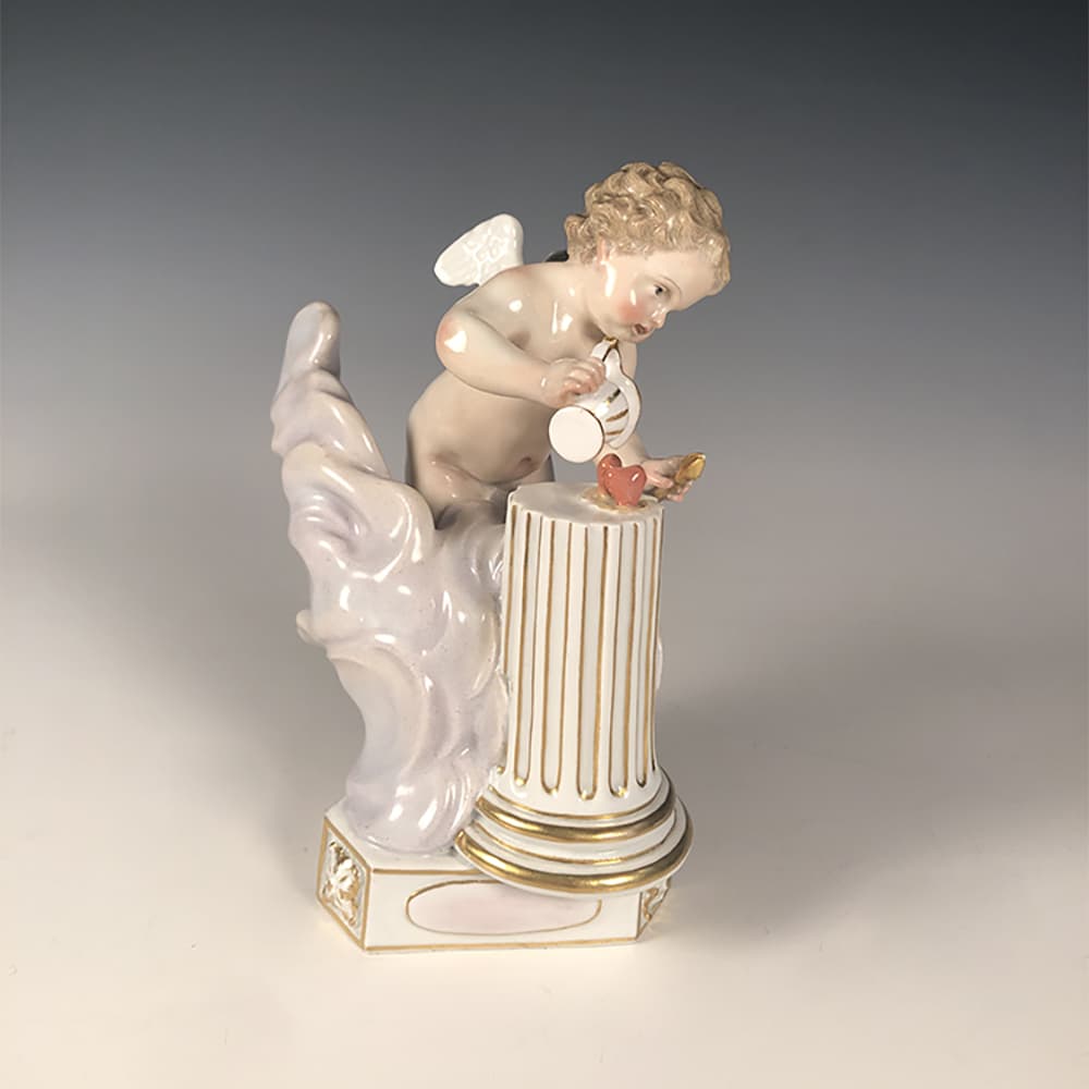 Мейсен. Фигурка амура «Я раню и исцеляю»