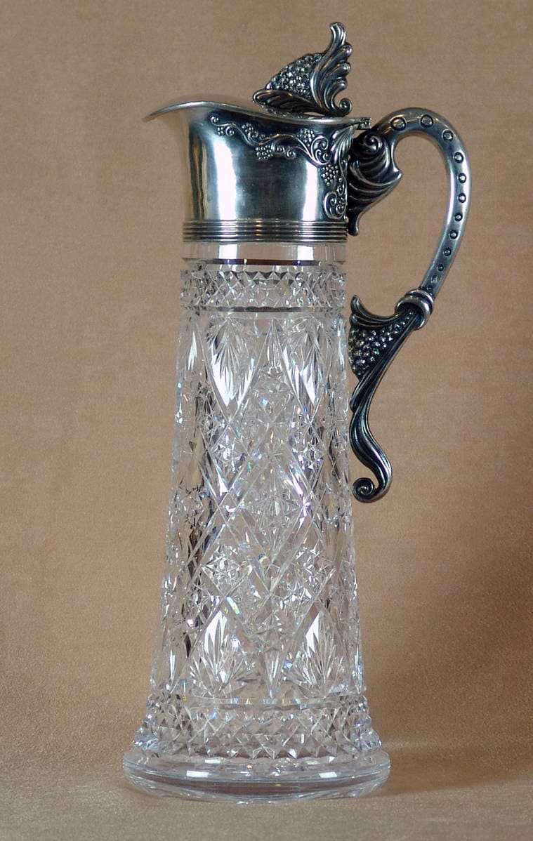 Серебряный кувшин с хрусталем в стиле модерн
