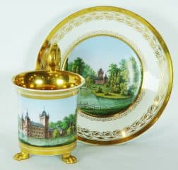 Чайная пара с изображением в медальоне старинной крепости в стиле ампир