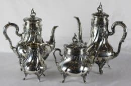 Старинный серебряный чайно-кофейный сервиз