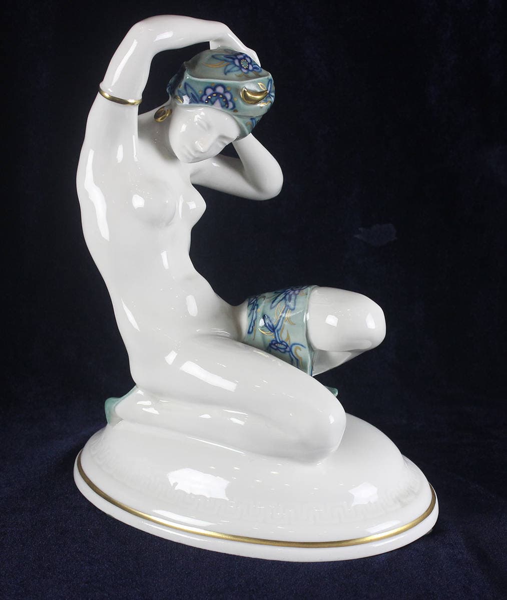 Статуэтка в стиле Ар-Деко “Восточная девушка в чалме”