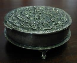 Ханукальная лампа круглая