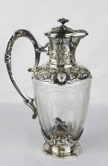 Старинный серебряный графин в стиле модерн