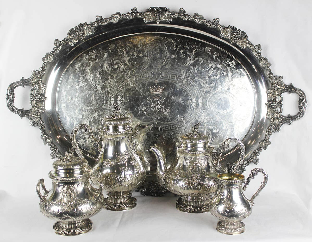 Серебряный чайно-кофейный сервиз с подносом в стиле Людовика XV