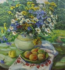 Цветы и персики