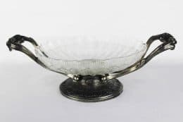 Старинная серебряная ваза для фруктов