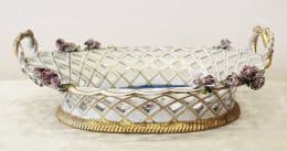 Ставринная конфетница в форме корзины