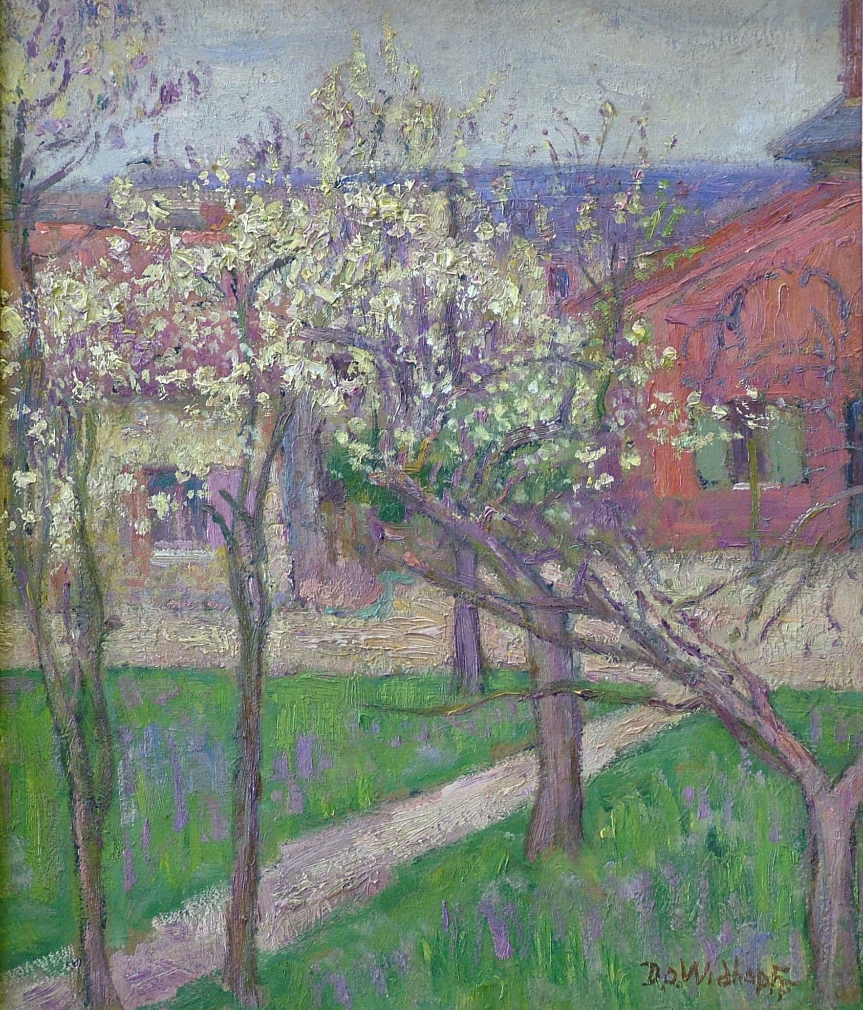 Цветущие молодые деревья