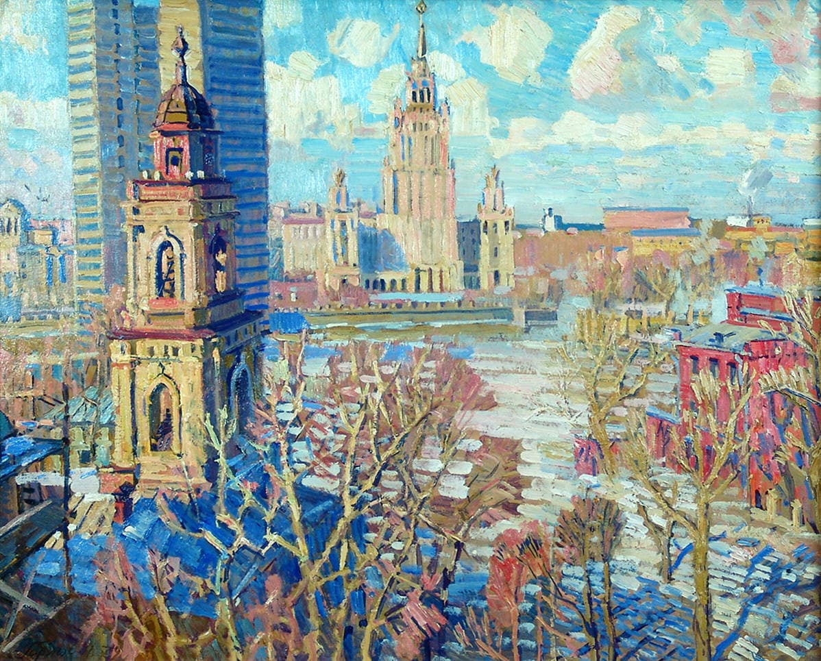 Вид на сталинскую высотку в Москве