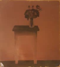 Цветы на табуретке