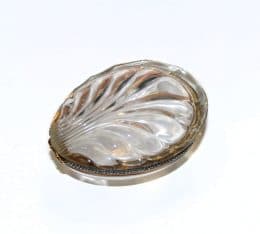 Бонбоньерка в форме раковины