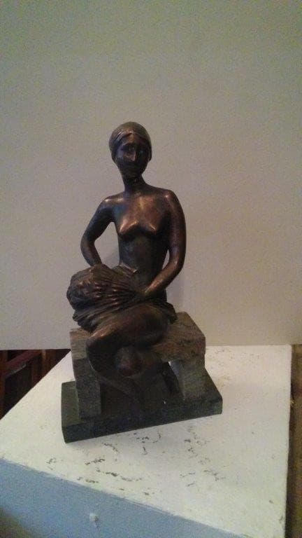 Баба с веником