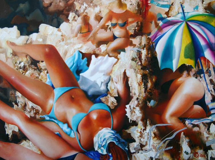 Загорающие среди скал