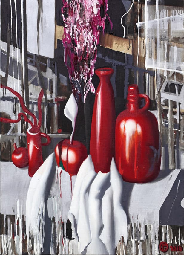 Красные бутылки