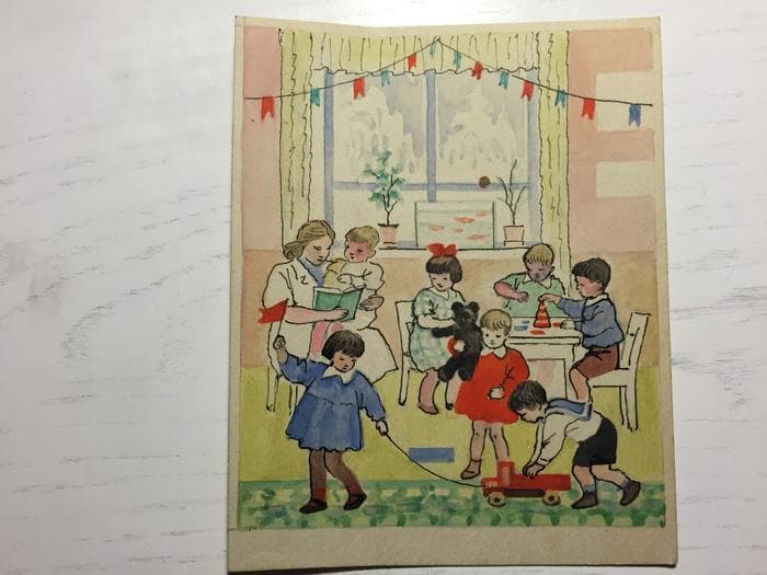 Хорошо в саду живется нам