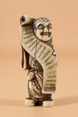 Кодзан со свитком