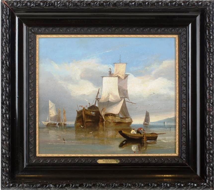 Парусник с лодкой и рыбаками