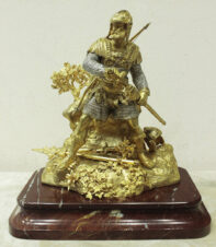 Бронзовая скульптура «Богатырь с мечом и луком»