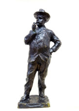 Бронзовая скульптура «Мужчина в шляпе с сигарой»