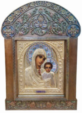 Антикварная икона «Богоматерь Казанская» в окладе с эмалью