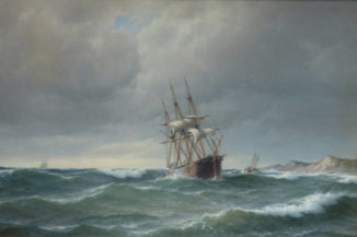 Трехмачтовый корабль у побережья в штормовую погоду