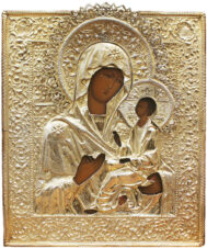 Старинная икона «Богоматерь Тихвинская» в серебряном окладе