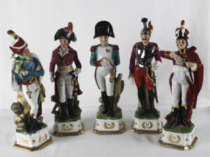 Статуэтки  «Полководцы наполеоновской армии во главе с Наполеоном»