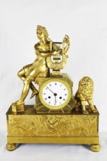 Старинные каминные часы с боем в стиле ампир «Орфей, играющий на лире»