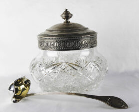Антикварная чаша из хрусталя с серебром для пунша (крюшона) с половником