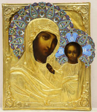 Старинная икона «Богоматерь Казанская» в окладе с эмалью
