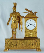 Старинные каминные часы с боем в стиле ампир «Римский воин»