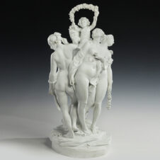 Скульптурная группа «Три грации и купидон»